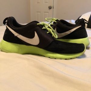 ❌SOLD❌Nike Roshe